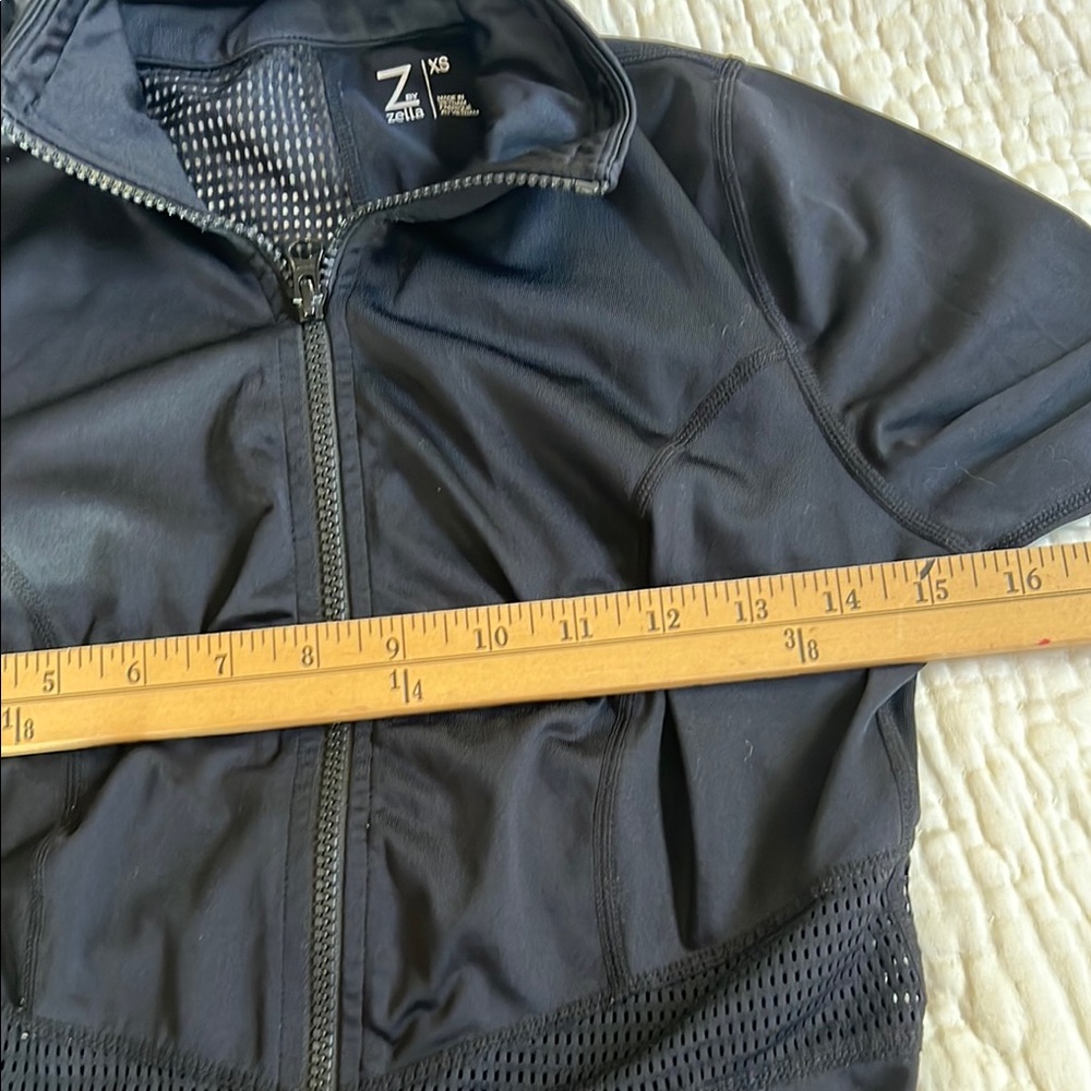 Zella Black Utility Jacket with Zip-Front Closure zip pocket netting XS - Picture 5 of 8